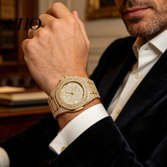 Eye-catching Wristwatch Quartz Watch with Full Diamond Bezel And Dial High Accuracy Sparkling Trendy Hip-Hop Style for Daily Party Fashion Statement
