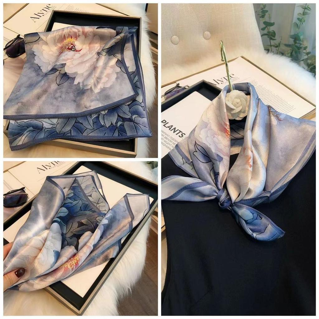 Eleganti Foulard di Seta da Donna Con Centinaia di Camicie, Assistenti di Volo, Decorazione Professionale, Protezione del Collo, Foulard, 70 Foulard Quadrati Piccoli.
