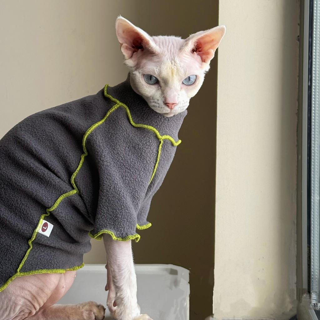 Grey Fleece Long Sleeves Coat for Sphinx Cat In Winter Spring Soft Stain-resistant Coat for Hairless Cat Loungewear for Kittens