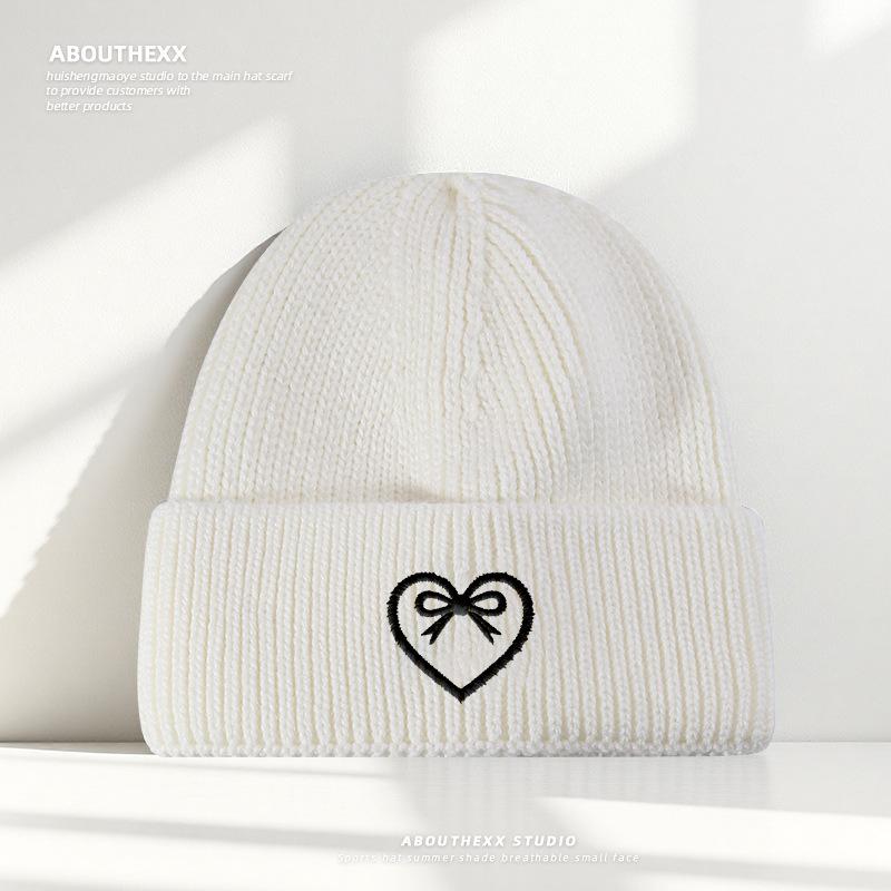 

Вязаная шерстяная шапка цвета кофе Майяр для девочек на зиму, теплая и приятная к лицу, маленькая шапка-пуловер с вышивкой «Любовь», холодная шапка для мужчин M（56-60cm）