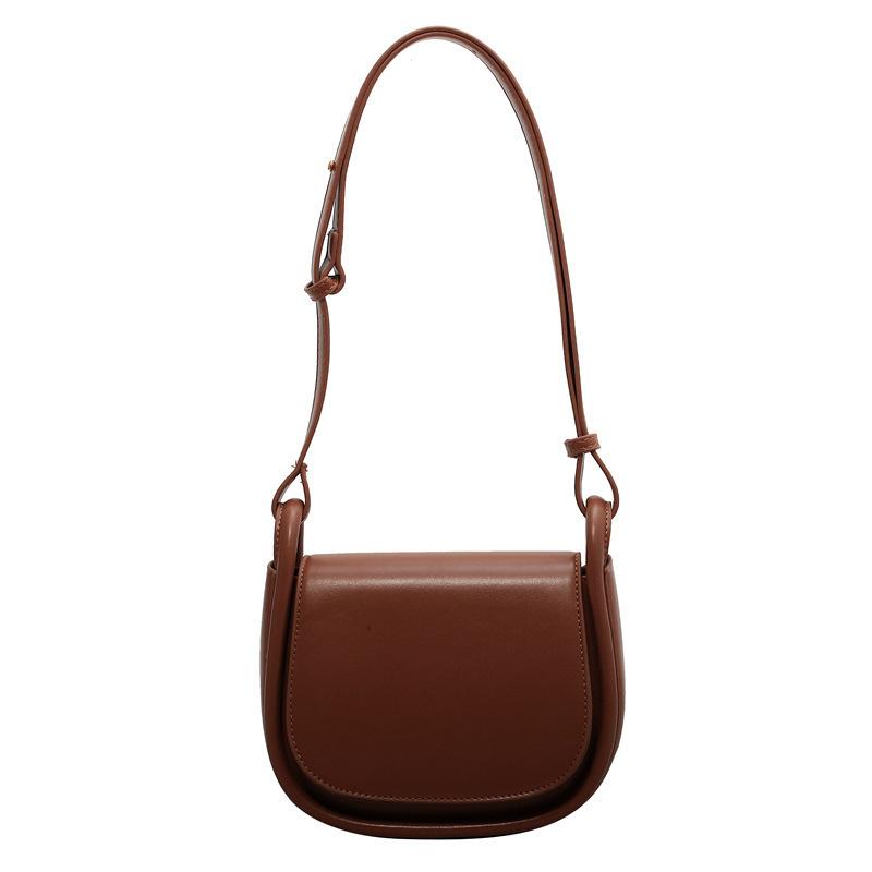 Korean version of exquisite versatile saddle bag niche design shoulder bag temperament commuter messenger bag tide