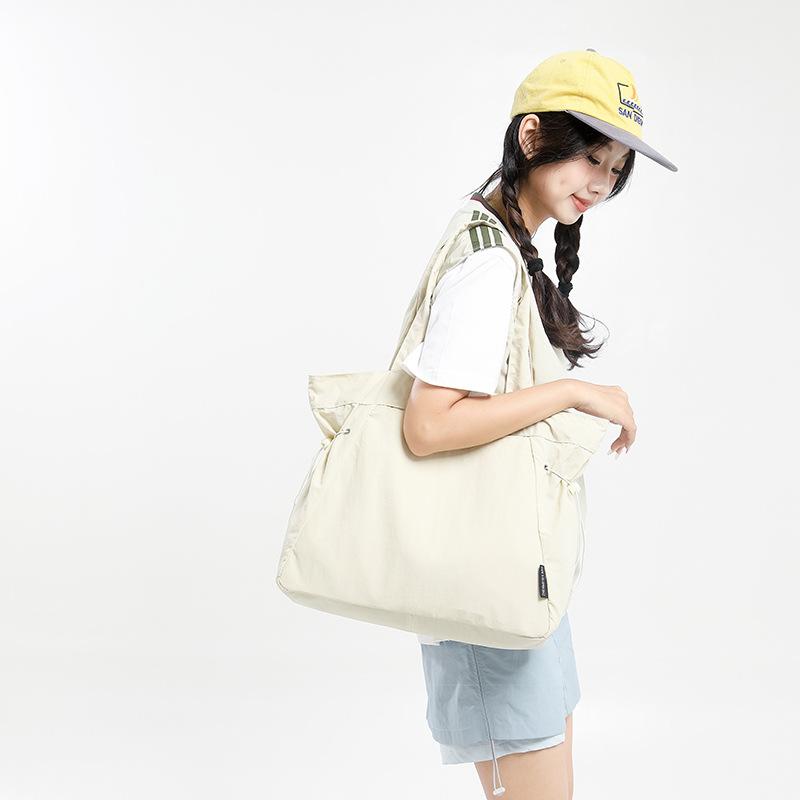 

Женская повседневная сумка-тоут большой вместимости, новая модная легкая тканевая сумка, простая и универсальная сумка через плечо белый