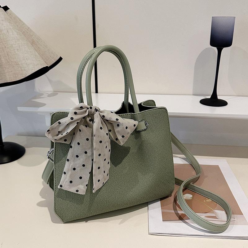 Casual bag women's new trendy fashion versatile hand bag commuter shoulder messenger bag