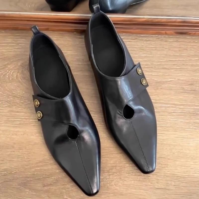 

Designer Low Heel Loafers Women Retro Pointed Toe Fashion British Style Small Leather Shoes Elegant Brand Mary Jane Shoes Women 40