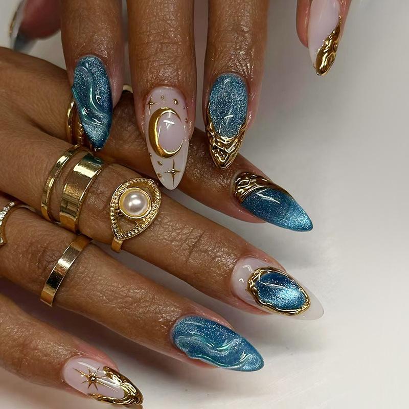 24 Stuks Zwarte Lange Kunstnagels met Amandelkop Design Kattenoog Zilveren Streep Patroon Press-on Nepnagels Draagbare Nageltips