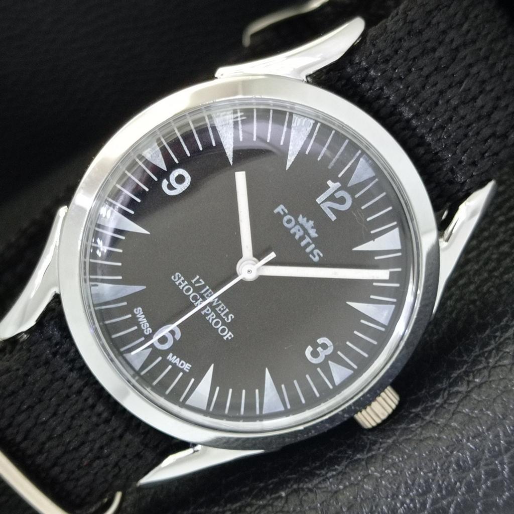 

VINTAGE HAND-WINDING SWISS MENS REFURBISHED BLACK COLOR DIAL WATCH a700957-5 R205a-a700957