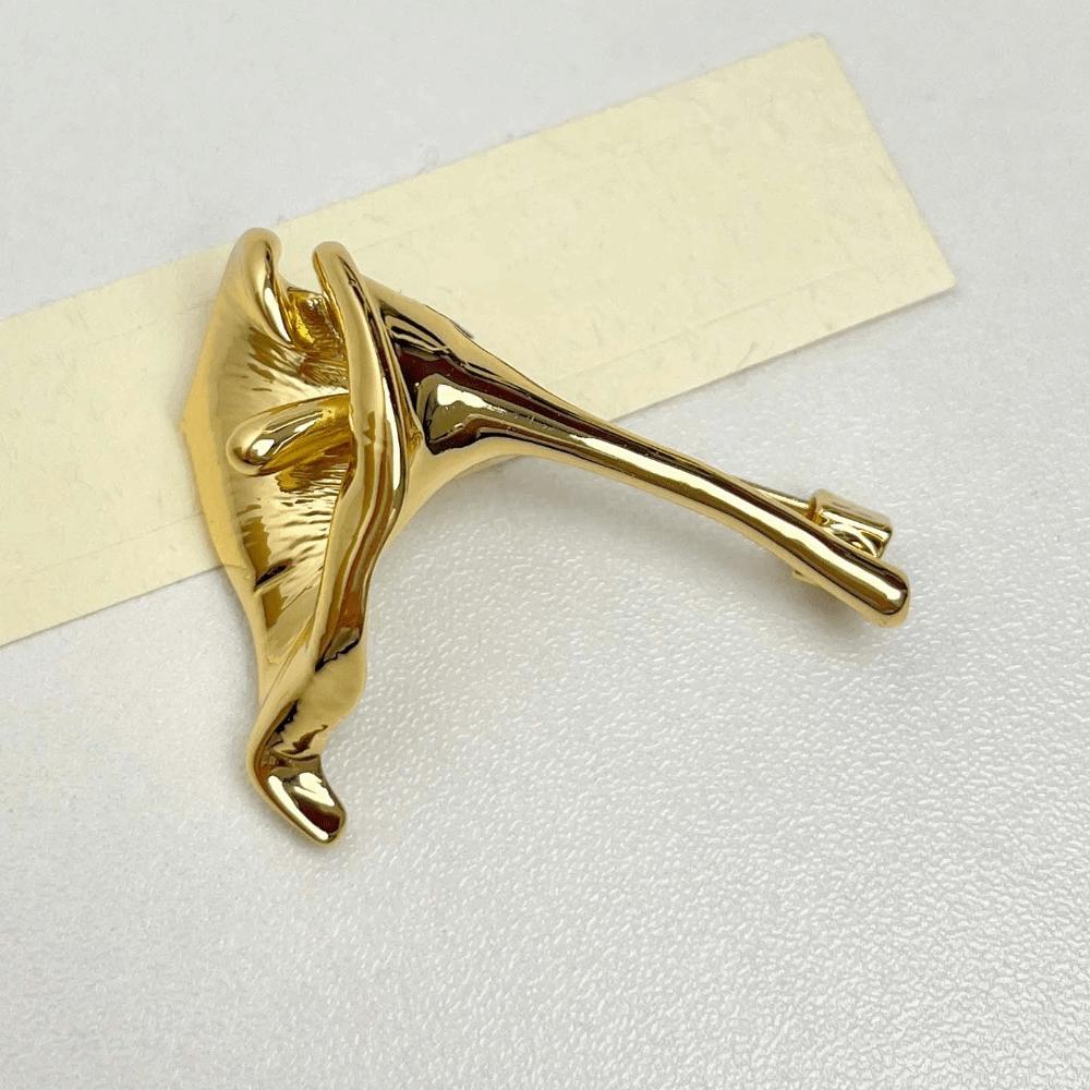 Corsage Ornament Calla Brooch French Style Metal Glossy Brooch Uniform Zantedeschia Pins  Party