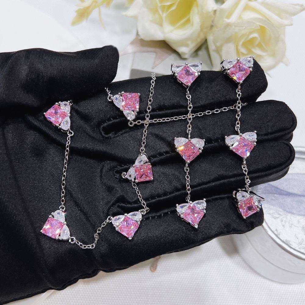 Luxury Pink Heart Necklace Set For Women With Sparkling Diamond And Long Fringe Earrings