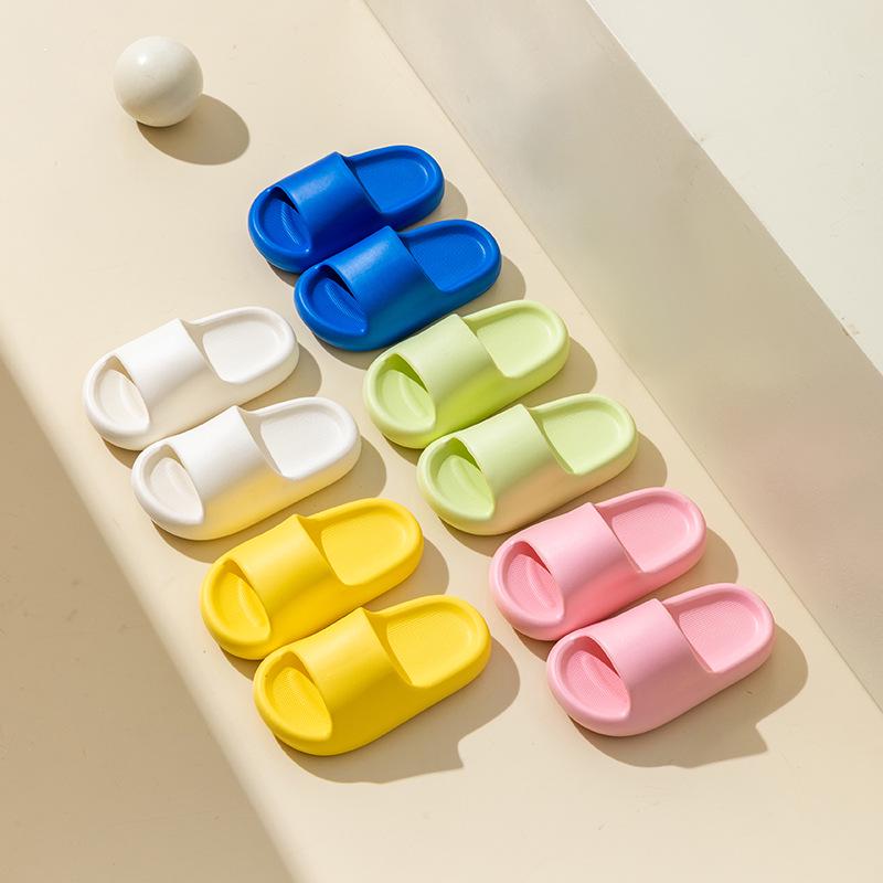 

Thick-Soled Non-Slip Indoor/Outdoor Slippers for Kids – Cool Summer Design 16cm