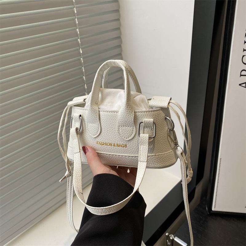 This year's new trendy handbag bag women's 2025 summer versatile fashion bucket bag mini drawstring shoulder messenger bag