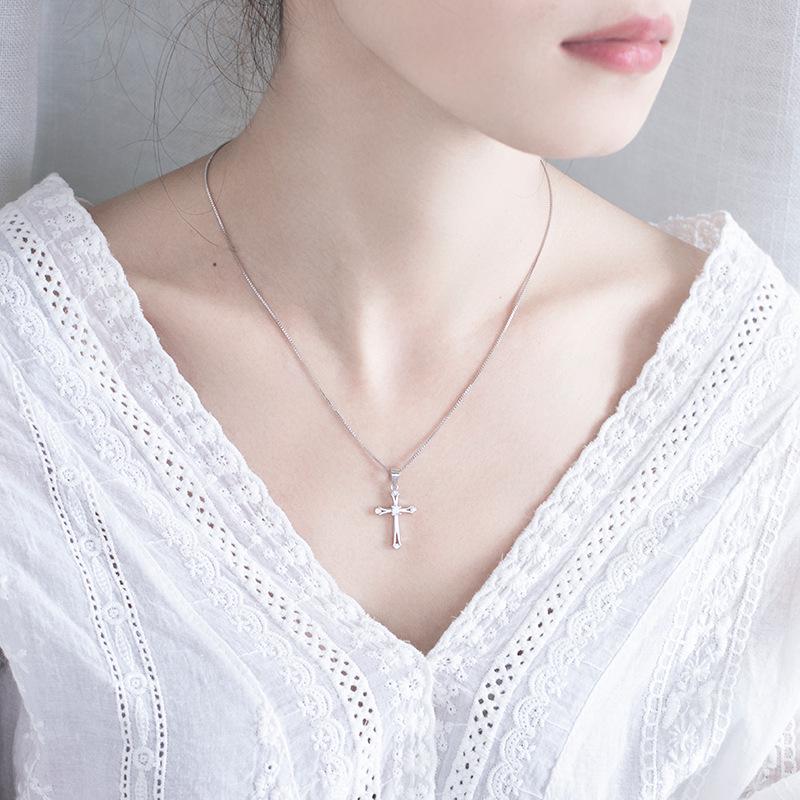 Wanying S925 Sterling Silver Cross Pendant for Women - European & American Fashion Celebrity Inspired Jewelry
