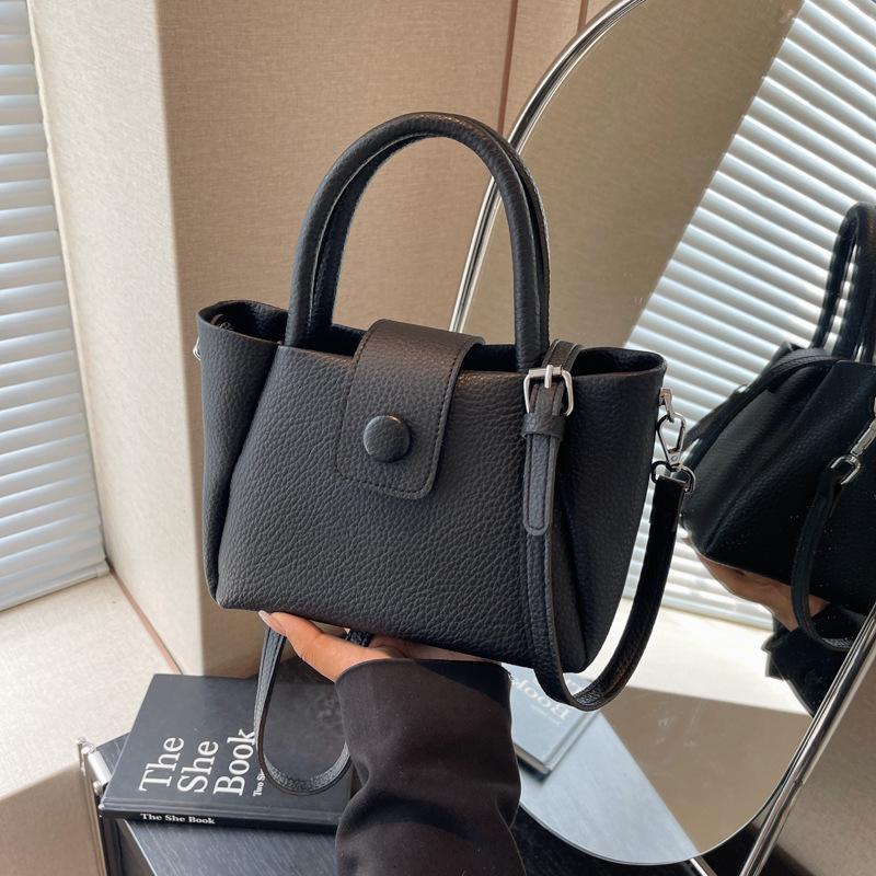 

Niche simple handbag women s bag autumn and winter new casual simple bucket bag messenger bag чёрный