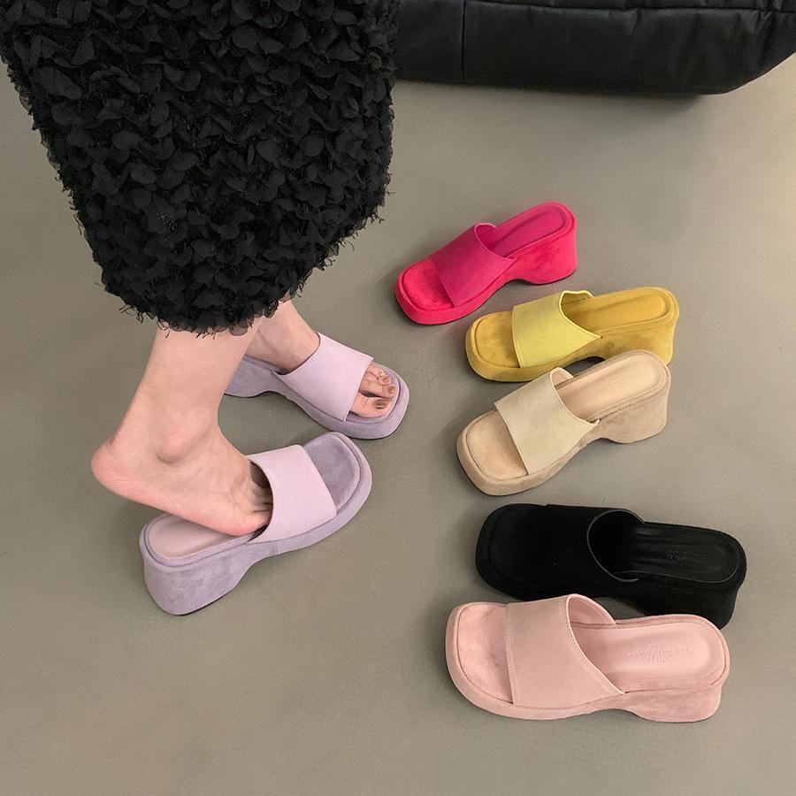 Small Retro Height-increasing Slippers Women's Shoes Wear 2025 New Summer Fashion Thick-soled Sandals