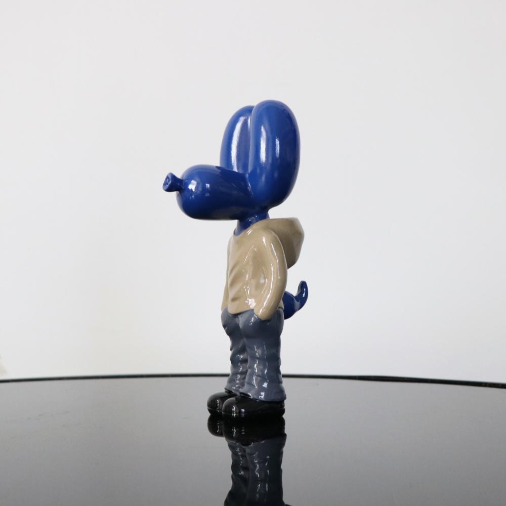Resin Insert Pocket Balloon Dog Figurines Street Art trend Doll Ornament Fashion Indoor Home Office Desktop TV Cabinet Decor