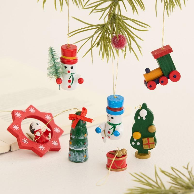 New Wooden Christmas Boxed Pendant Small Gifts Gifts Small Train Puppets Christmas Tree Ornaments