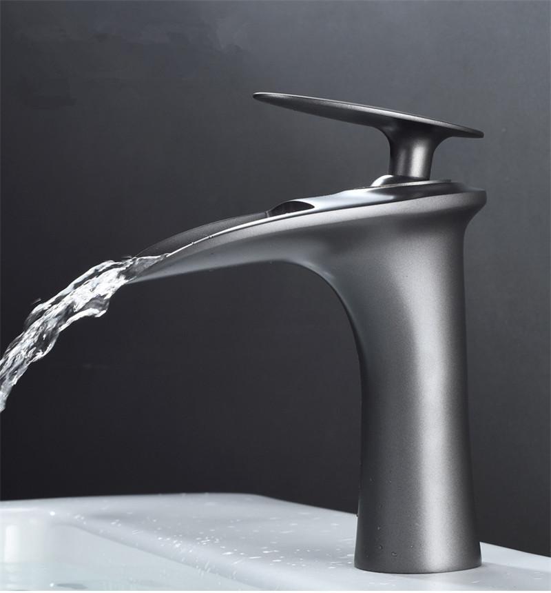 Tuqiu Bathroom Faucet Brass Gold White Bathroom Basin Faucet Cold Hot Waterfall Mixer Sink Tap Deck Mounted Black White Tap