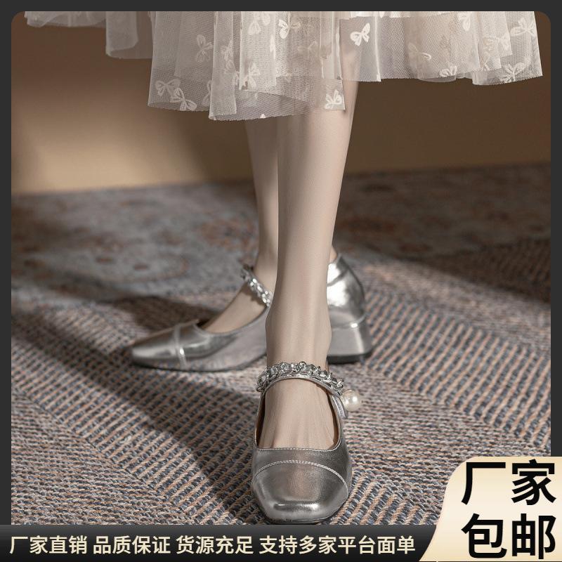 

Серебристые туфли Мэри Джейн на толстом каблуке с французским круглым носком, осенние детские универсальные туфли-лодочки с открытым верхом, ретро маленькие кожаные туфли 34 серебряный
