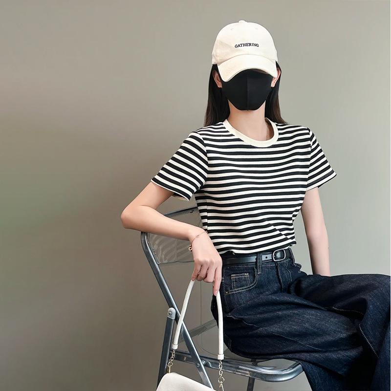 Women's High-End Hong Kong Style Black & White Striped Loose Summer T-Shirt