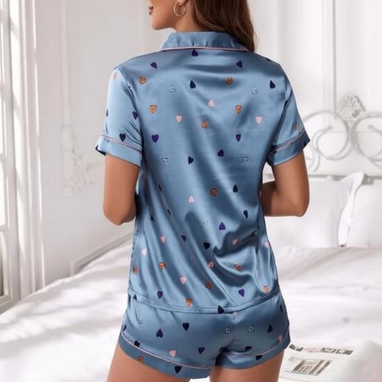 Satin Pyjamasæt til Kvinder Kortærmet Knaplukning Skjorte og Shorts Nattøj Sommer Hjerteprint 2 Dele Loungewear