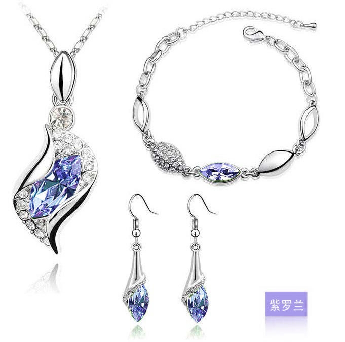 LUXY MOON Women Crystal Pendant Alloyed Chain Necklace Stud Earring Jewelry Set