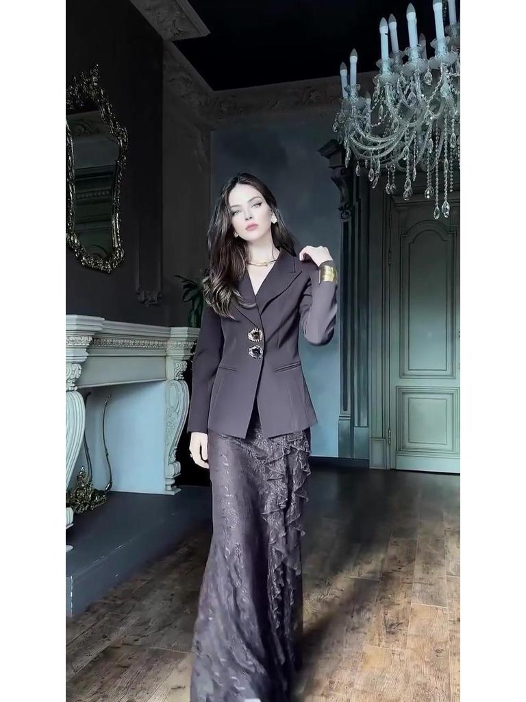 Elegante Vestido Europeo-Americano de Manga Larga Otoño 2025