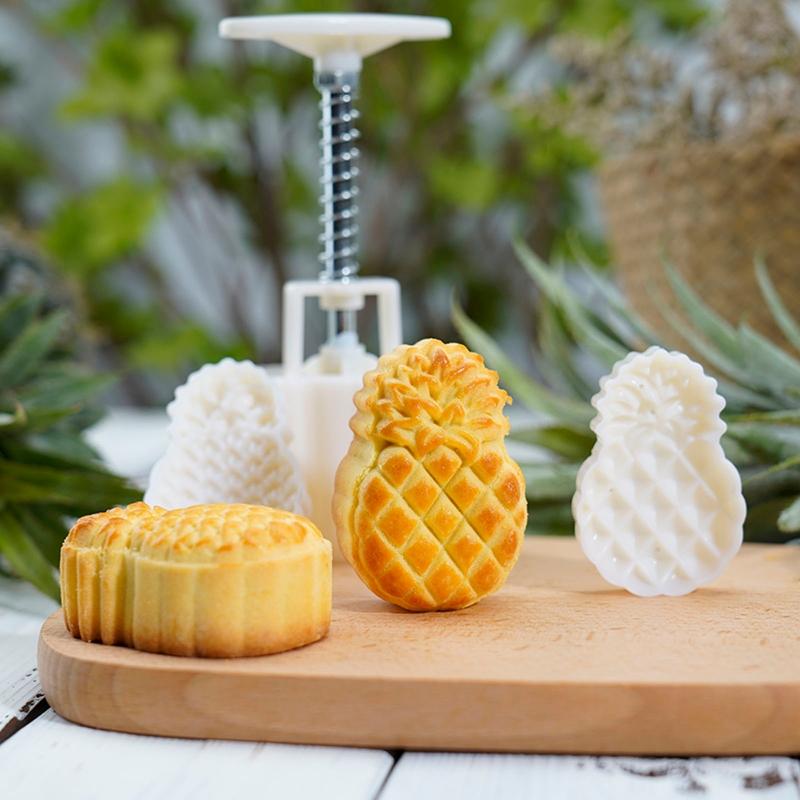 50g Plastic Material Mooncake Moulds Mooncake Stamps Cute Pineapple Shaped DIY Mooncake Gadgets for Mid-Autumn Festival
