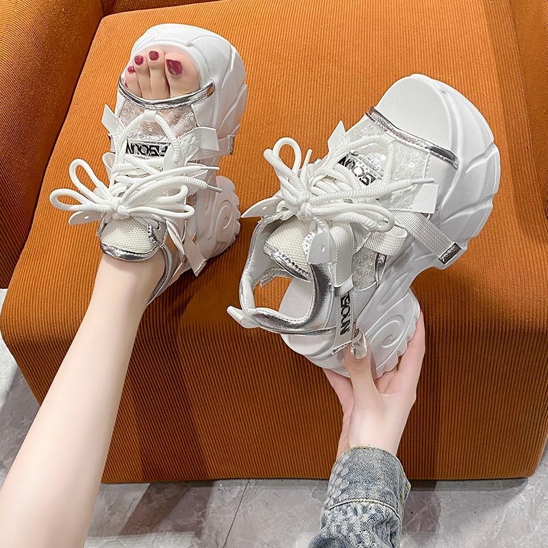 Νέα ψηλοτάκουνα σανδάλια με πλατφόρμα για γυναίκες, καλοκαιρινά mesh, χοντρά sneakers, γυναικείες παντόφλες με ανοιχτά δάχτυλα, γυναικεία σανδάλια 8.5cm