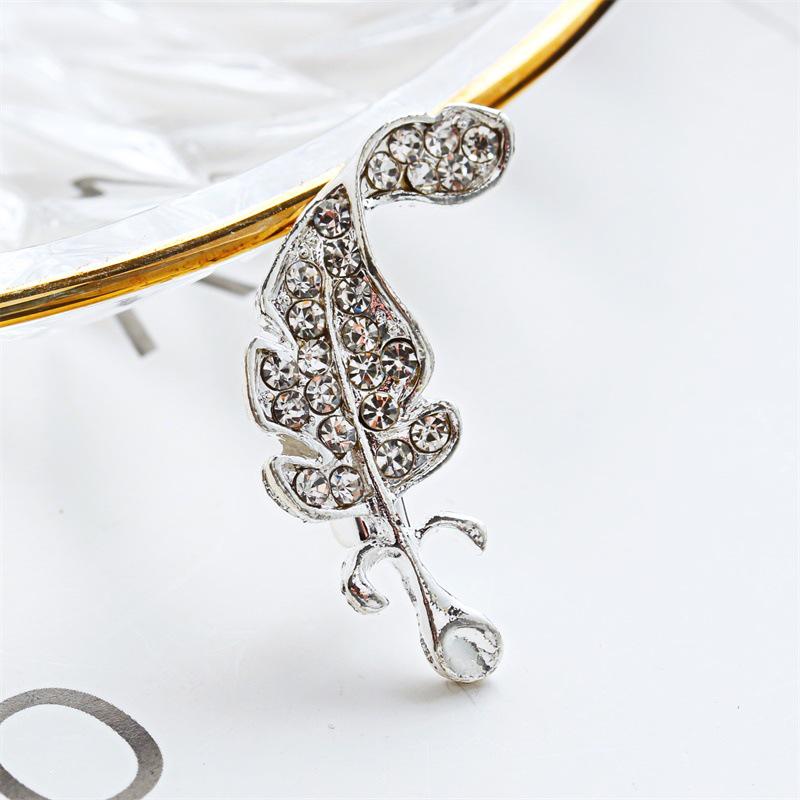 All -Match Exquisite High -End Small Jewelry Sweet Rhinestone Leaf Brooch Unisex Pin