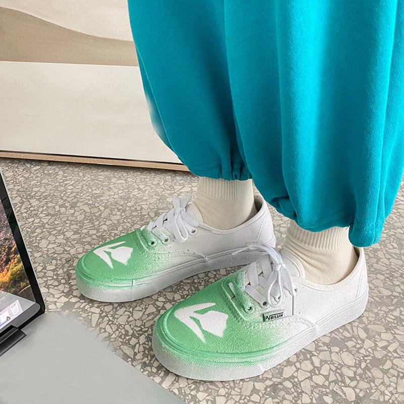 Personality Graffiti Flat Canvas Shoes Women Fashion Casual Shoes Walking Shoes