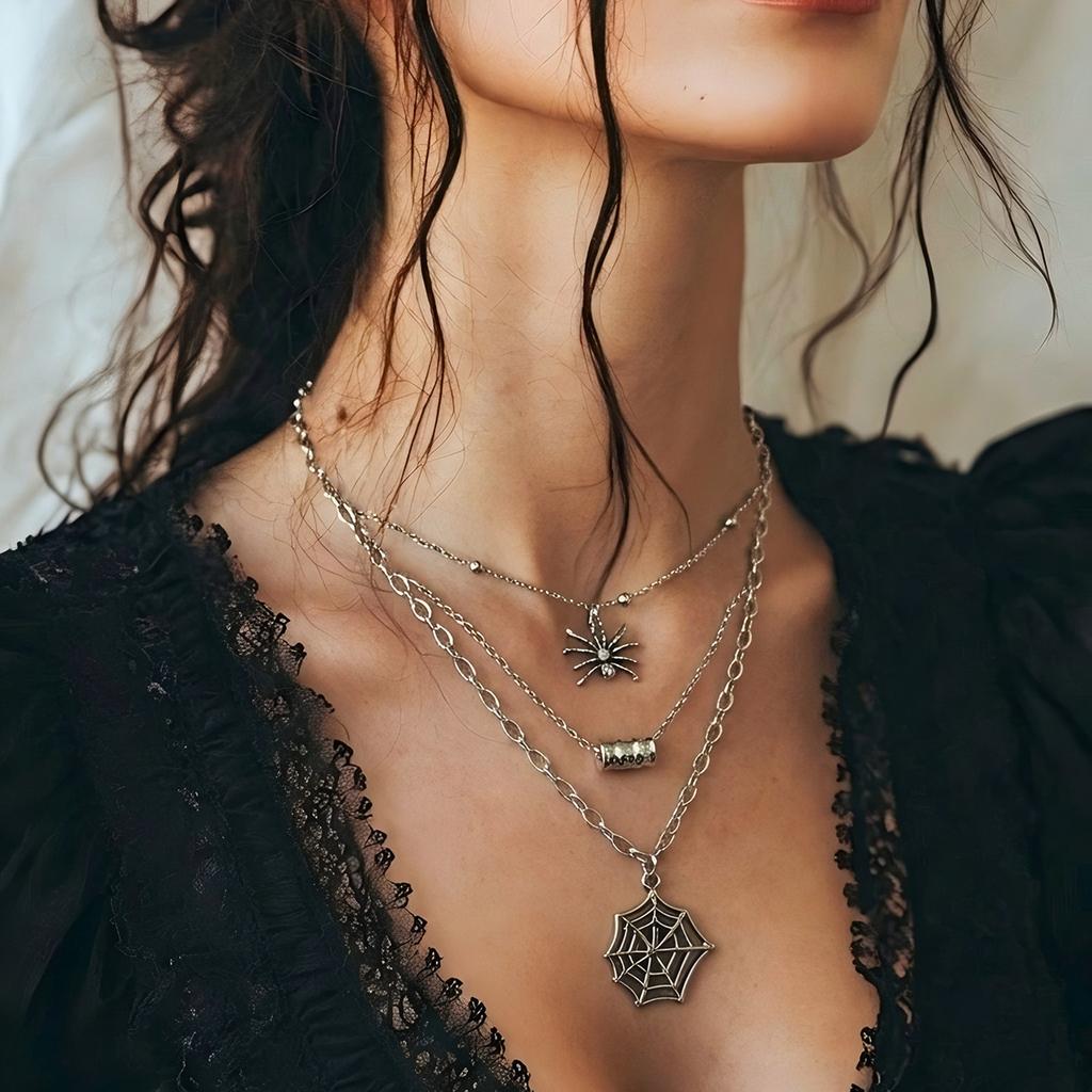 European and American Halloween spider web pendant fringed necklace female, sweet and cool geometric thin chain ins style jewelry