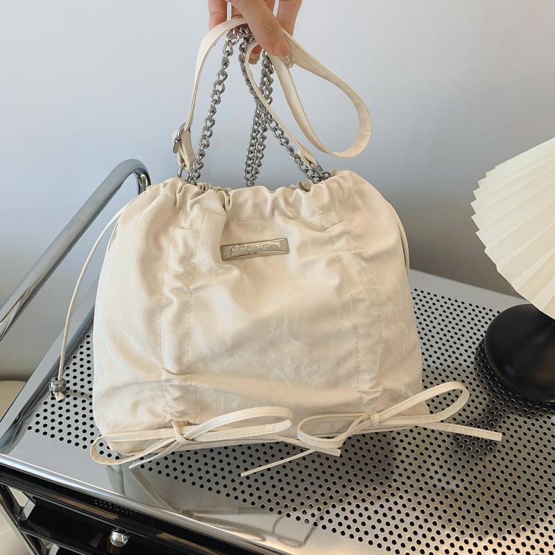 

Korean version ins trendy fashion large-capacity tote bag women s 2025 autumn simple and versatile backpack trendy women s bag