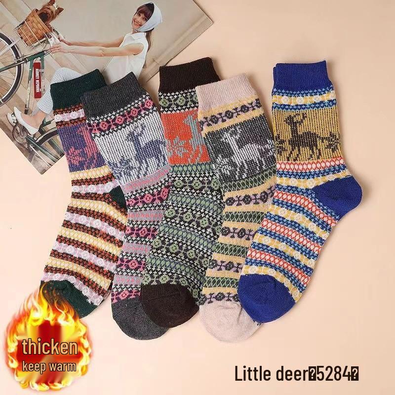 Women's Mid-Calf Reindeer Jacquard Wool Socks - Soft & Comfortable for Autumn and Winter