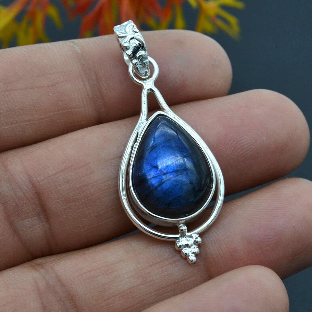 Labradorite Pendant, 925 Sterling Silver, Handmade Pendant, Designer Pendant, Reiki Pendant, Handmade Jewelry, Silver Charm Jewelry