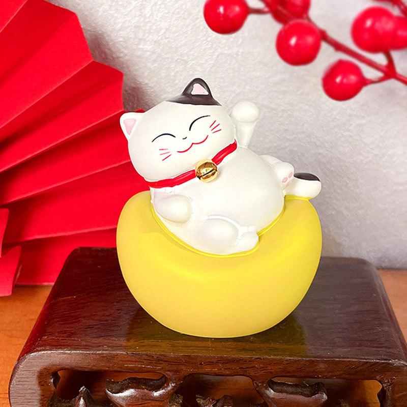 Lucky Cat Ornament Series Cute Creative Trend Car Ornament Home Desktop Ornament Gift