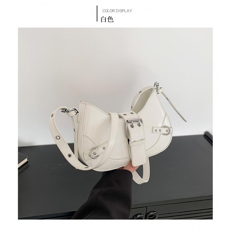 Exquisite and Fashionable Underarm Bag Women's New Solid Color Crescent Bag High Texture Trendy Temperament Messenger Bag