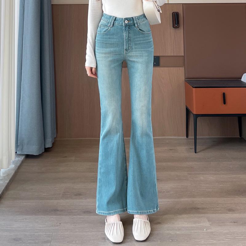 Spring 2026 Women s High-Waisted Slim-Fit Micro-Flare Jeans: Fashionable, Versatile, and Elegant Flare Pants, Comfortable Fit (Style 7732) XL