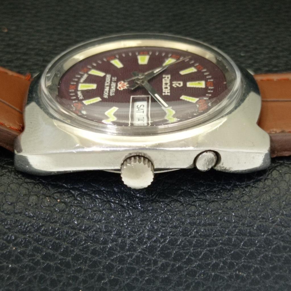 JAPAN VINTAGE RICOH R31 AUTOMATIC MENS BROWN COLOR DIAL WATCH A701954-5 R207-a701954