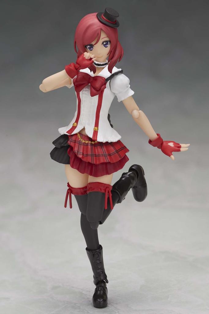 TAMASHII NATIONS Love Maki Nishikino sind eine 130 mm große, bemalte, bewegliche Figur von SHFiguarts Live! (Wir jetzt) Ca.. ABS und PVC
