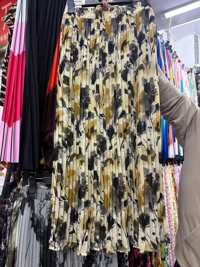 European & American Pleated Print Midi Skirt, Soft Chiffon Fabric, High Waist, Versatile Style