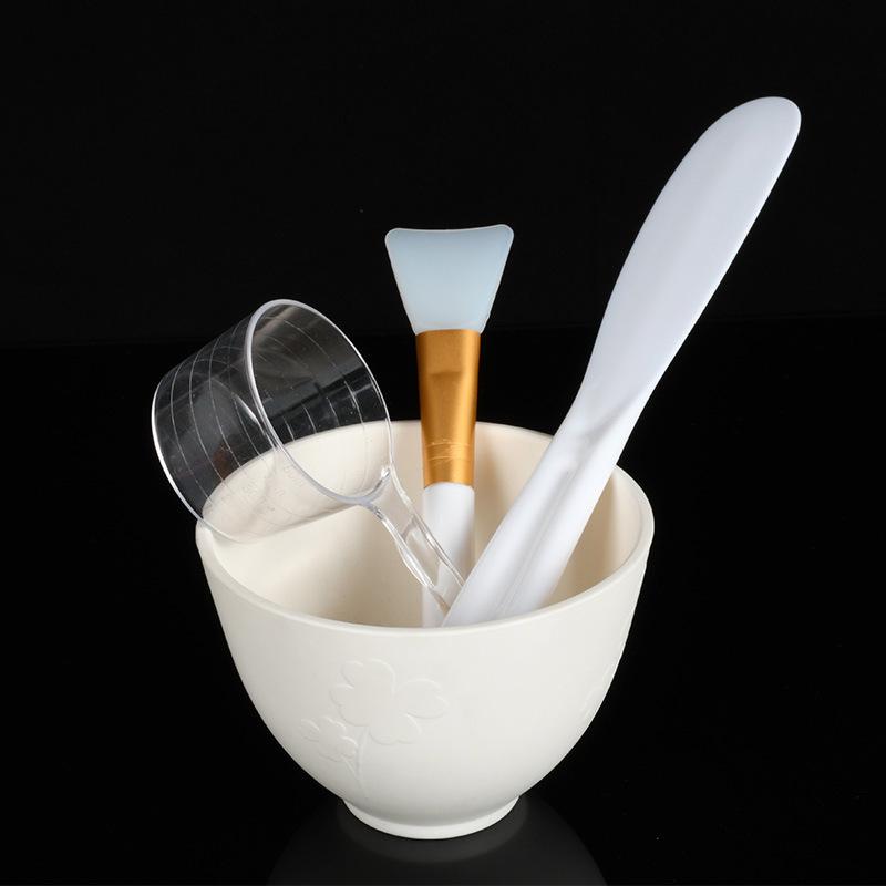 Four-Piece Clover Mixing Bowl Set: Silicone Mask Bowl & Beauty Salon Tool Kit.