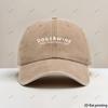 Vintage Baseballkappe Verstellbare Mütze Ideal für Outdoor-Aktivitäten Niedlicher Kleiner Hund mit Wein Aufgedruckte Buchstaben Unisex Outdoor Ba