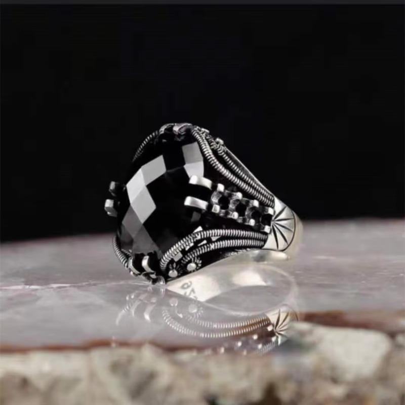 

jewelry Black retro black zircon ring Europe and the United States popular accessories 7&Silver Plated чёрный