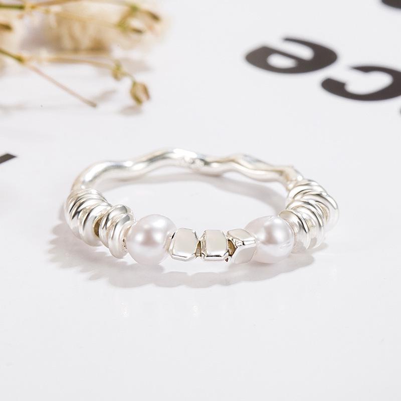 Women's Irregular Silver Pearl Index Ring - 2023 Lightweight Luxury Design