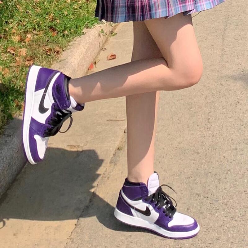 Jordan 1 Retro High Court Morado Blanco GS 575441-500