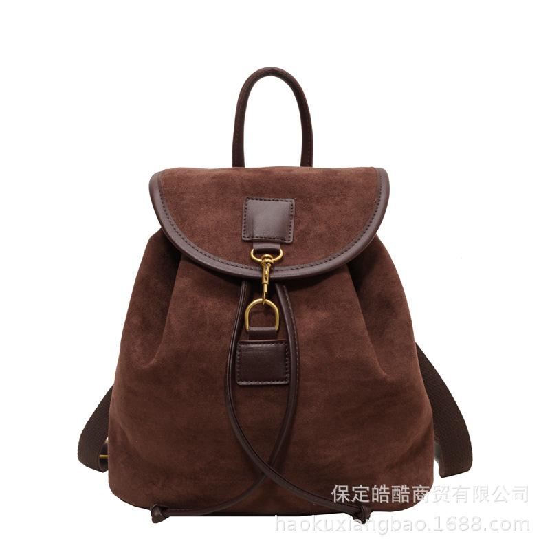 Large capacity bag 2025 new casual versatile backpack women's portable bucket bag matte retro going out backpack