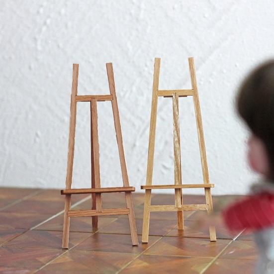 Miniature Easel Stand Solid Wood Realistic DIY Crafts Kids Gifts Toys Studio Furniture 0.05 Dollhouse Scene Ornament Mini
