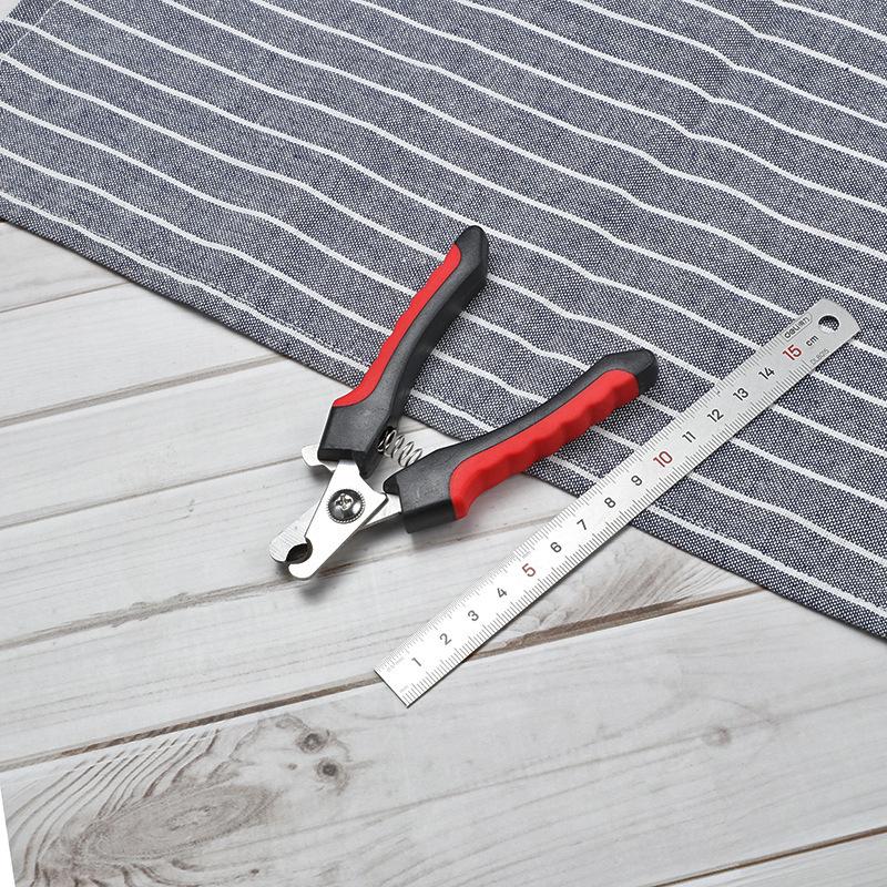 

Curved Hook Comfortable Large Pet Nail Clipper with File for Dogs & Cats standard