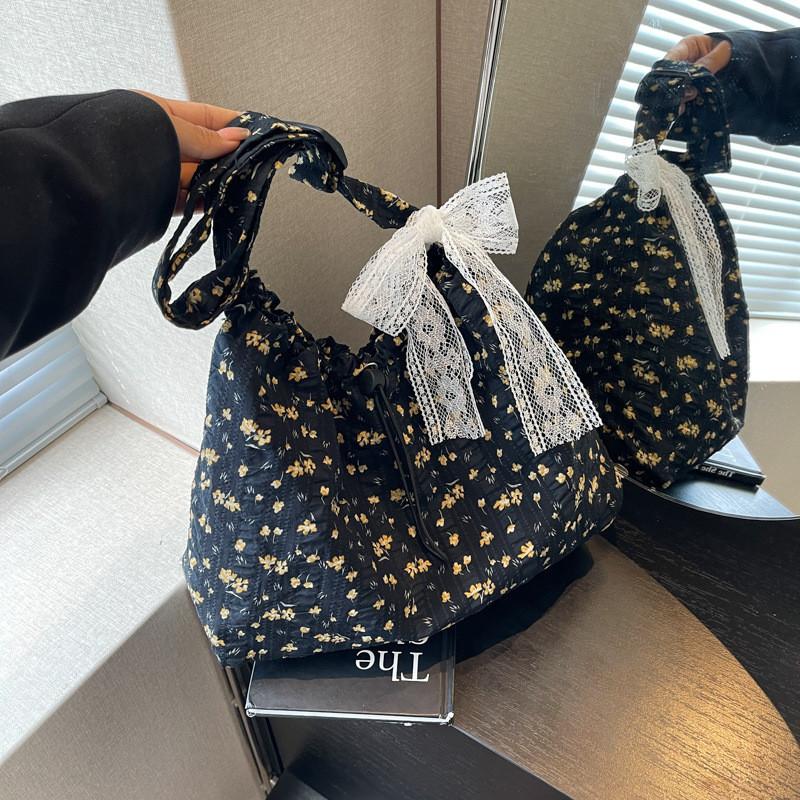 Стильная вместительная холщовая сумка с цветочным принтом для повседневного уличного стиля Black