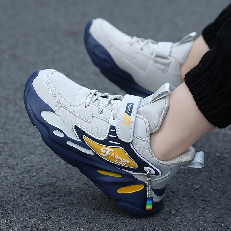 Spring and Autumn new mesh breathable children's sports shoes, light and non-slip boys' casual running shoes, Korean version of fashion shoes
