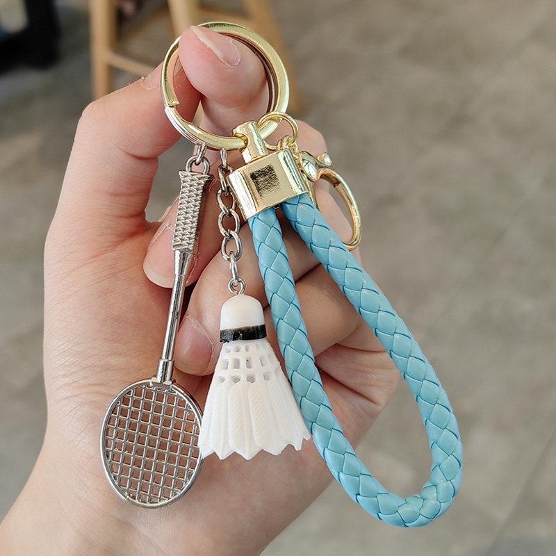 Exquisite Badminton Keychain: Creative Sports Gift for Boys, Girls, Couples - Pendant Ornament Keyring.